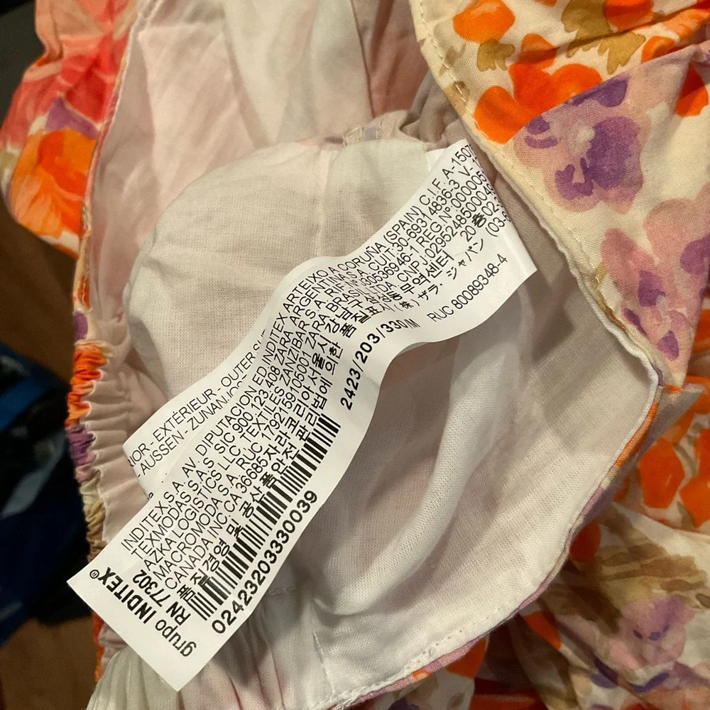 “ZARA” ORANGE FLORAL Crop Top. - Picture 13 of 15